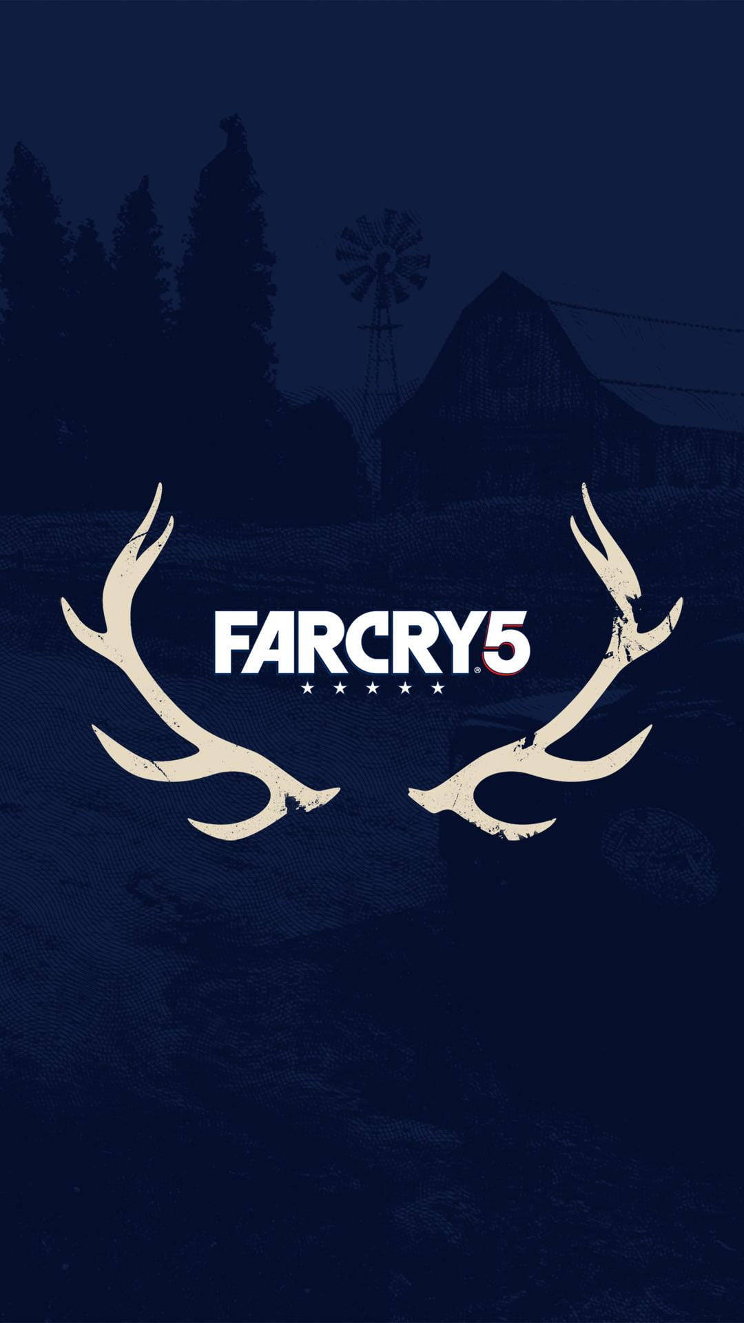 Logo 桌布 壁紙 — 深藍色夜景，穀倉、風車和鹿角的剪影框住「Far Cry 5」標誌。