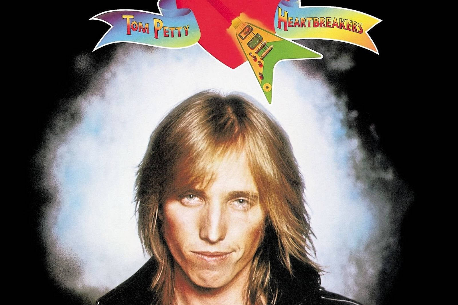 Tom Petty 在煙霧和彩色橫幅中的搖滾樂隊肖像。