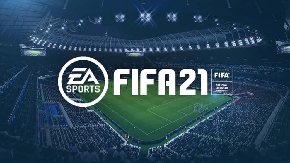 FIFA 21 EA Sports 遊戲封面，顯示夜間燈光璀璨的足球場。