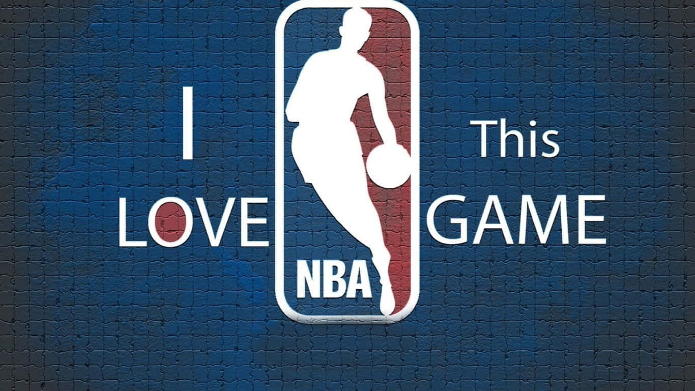 準備閃耀：球員為2019年NBA賽季蓄勢待發 壁紙 — NBA標誌，籃球運動員剪影在藍色磚牆上，文字I LOVE THIS GAME。