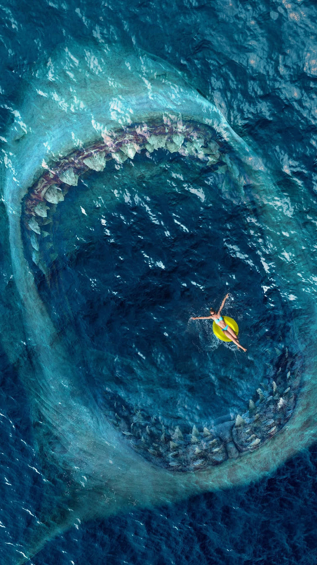 水中黃色板上漂浮嘅人，靠近巨型鯊魚嘅開口