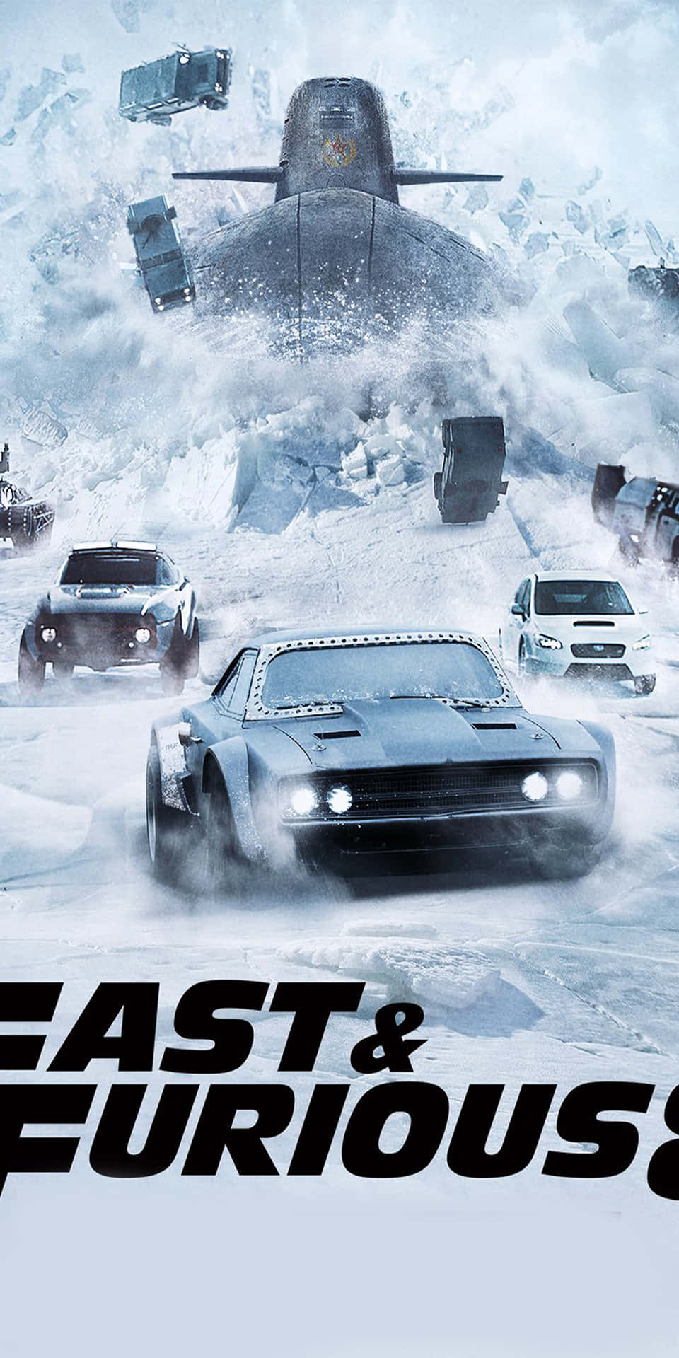 汽車在雪地北極地形中疾馳，伴隨著潛艇和墜落的車輛。