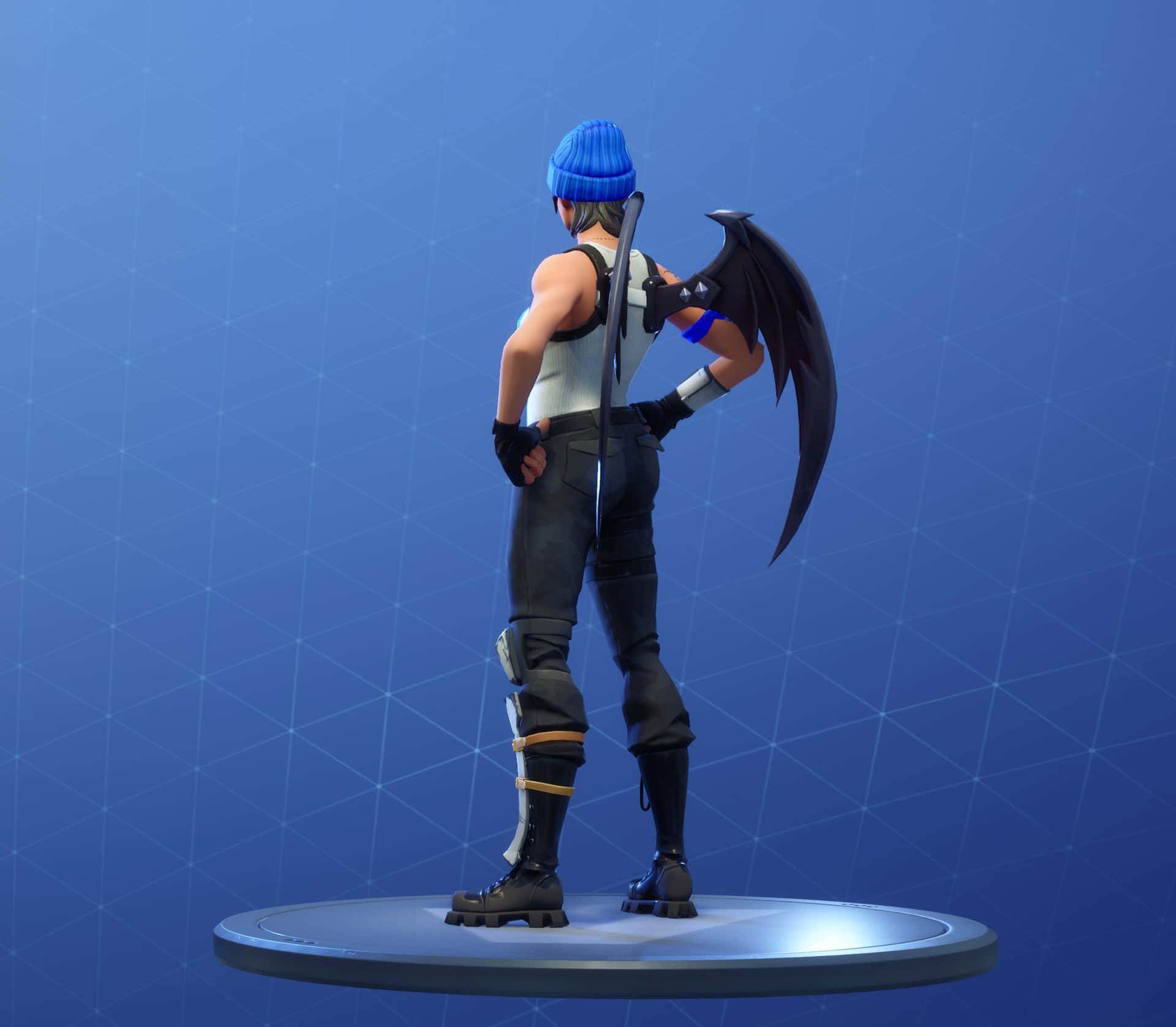 戴著藍色冷帽和黑色翅膀的Fortnite角色站在發光平台上。