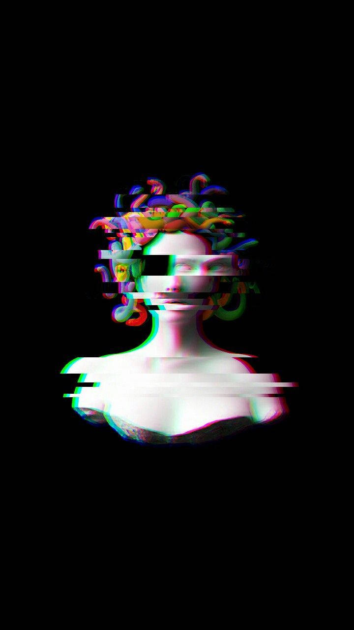 濃霧色調中的抽象星系 壁紙 — 一個帶有彩虹頭髮和扭曲面孔的故障數位半身像，背景為黑色。