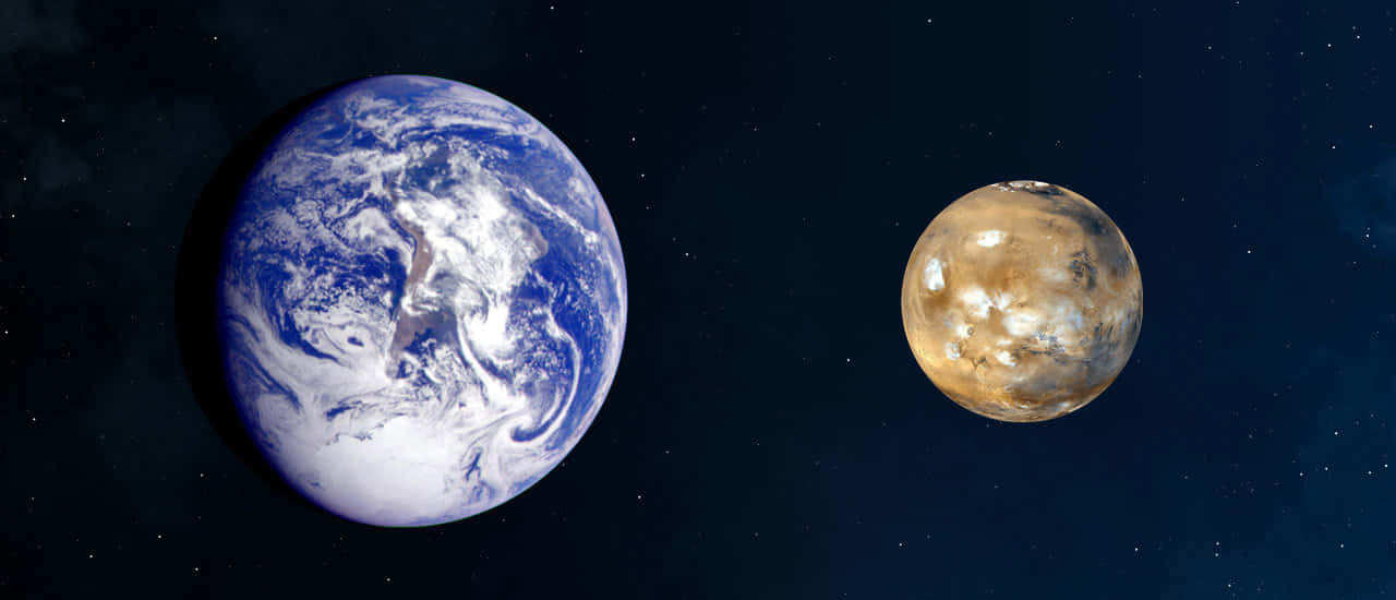 地球和火星在黑暗的宇宙中運行，有旋轉的雲層和鏽色平原。