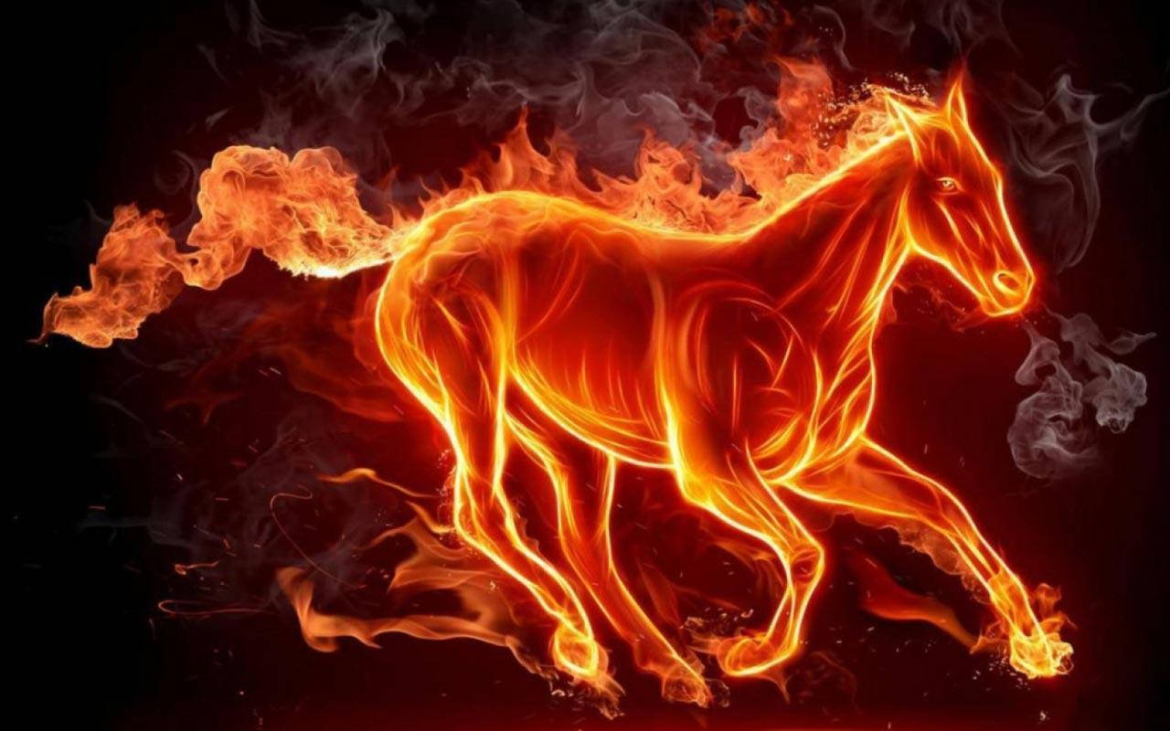 一匹由火焰組成的馬在黑暗背景中奔跑，帶著火焰和煙霧。