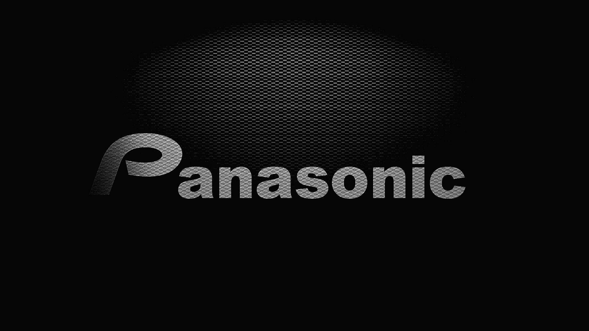 Panasonic 標誌，黑色背景上帶有紋理銀色文字。
