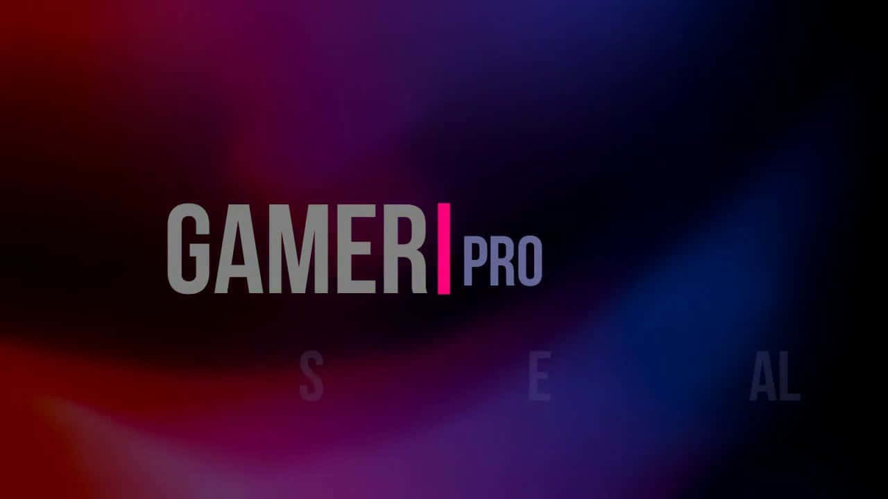 Pro Gamer 桌布 壁紙 — 灰色和粉紅色的醒目「GAMER PRO」標誌，背景為紅色、紫色和藍色的煙霧漸變。
