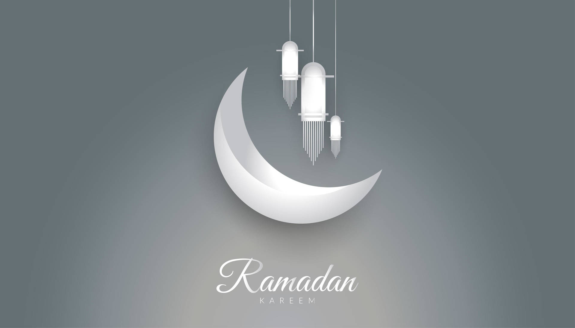 白色新月和懸掛燈籠，灰色背景上帶有Ramadan Kareem文字。