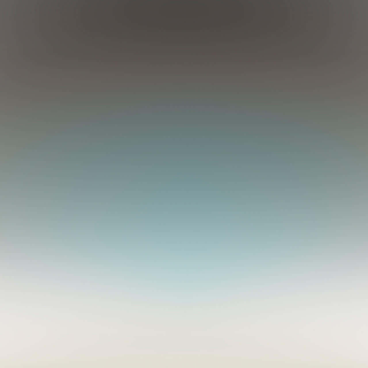 灰階漸層背景 壁紙 — 寧靜的漸變天空，從深灰色過渡到柔和青綠色和淡奶油色。