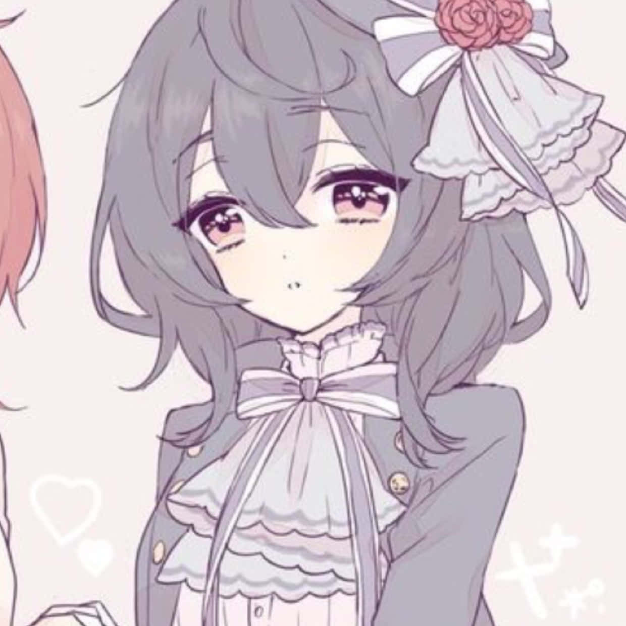 灰髮少女動漫配對頭像 壁紙 — 灰色頭髮和粉紅色眼睛的動漫女孩穿著荷葉邊白色襯衫和帶有玫瑰蝴蝶結的灰色外套。