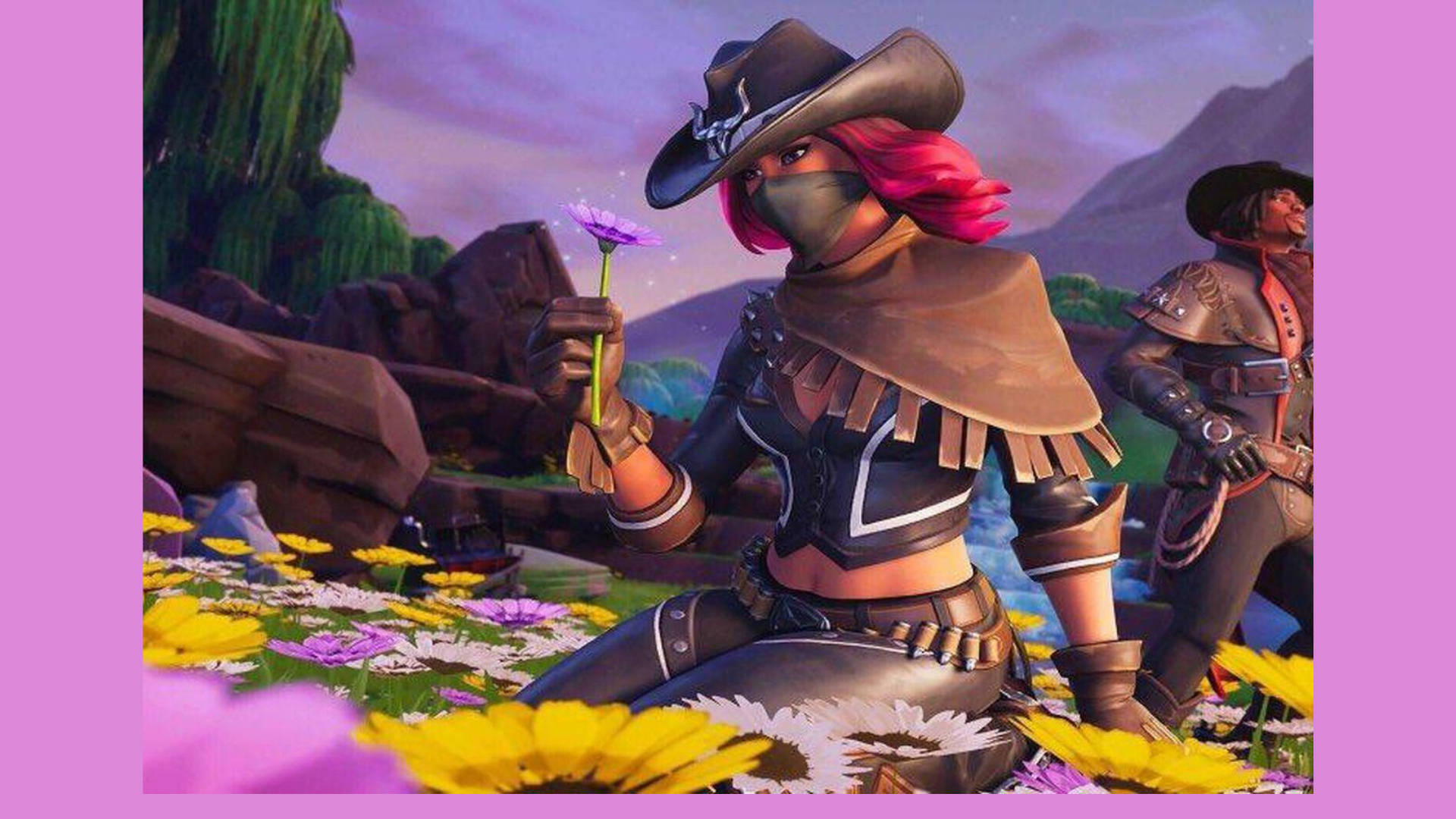 災難（Calamity）《Fortnite》回憶載入畫面 壁紙 — 一個戴著面具、粉紅色頭髮的牛仔跪在黃色和紫色花朵的田野中，手持一朵發光的紫色花。