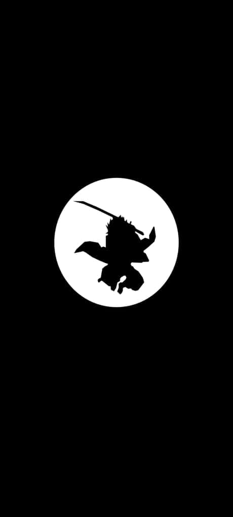為家族榮譽而戰 壁紙 — 一個清晰的黑色剪影，描繪一名武士武士拔劍躍起，位於白色圓圈中央，背景為黑色。