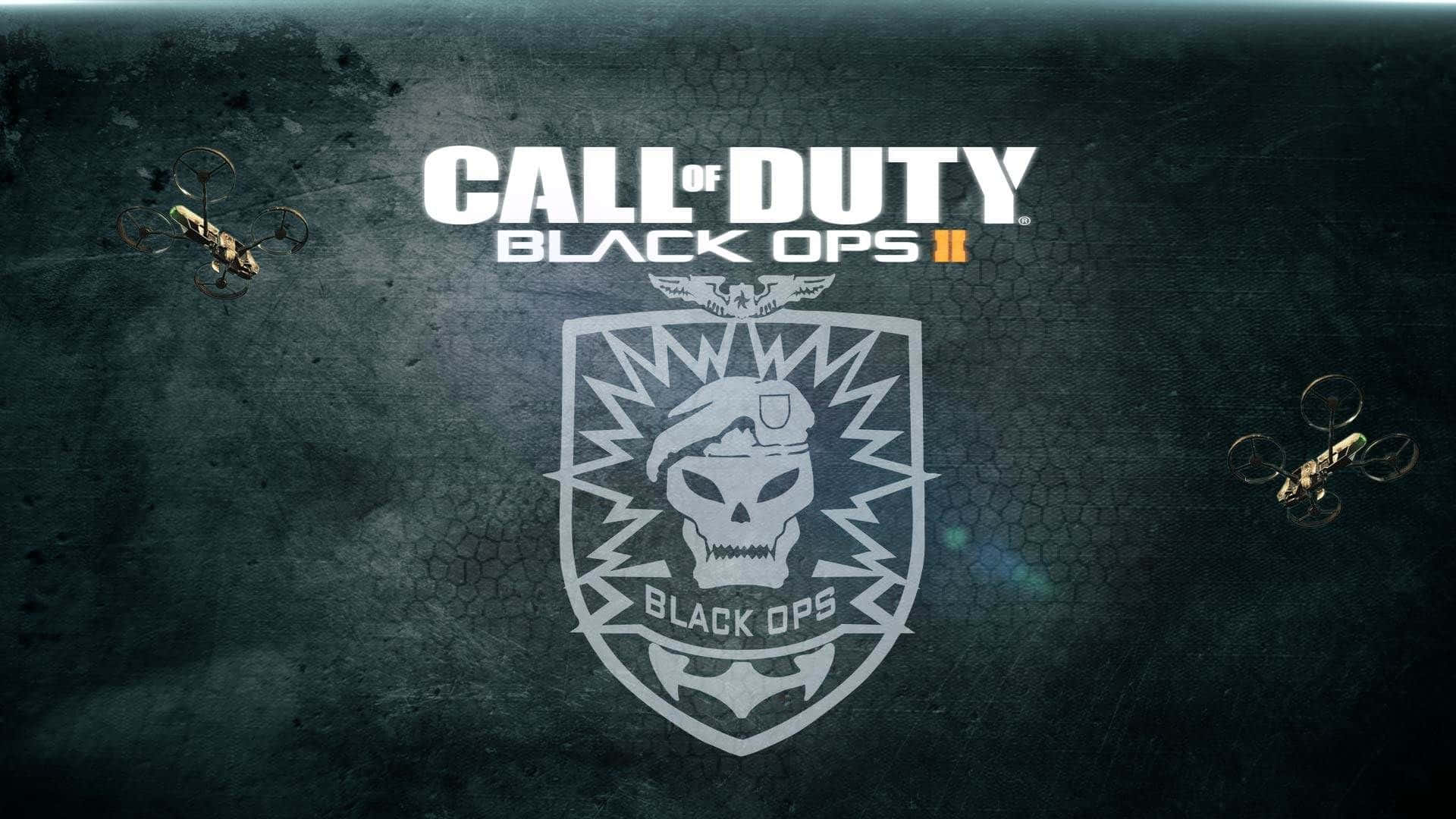 為戰爭做好準備 壁紙 — Call of Duty Black Ops II 標誌，帶有骷髏標誌和無人機在深色紋理背景上飛行。