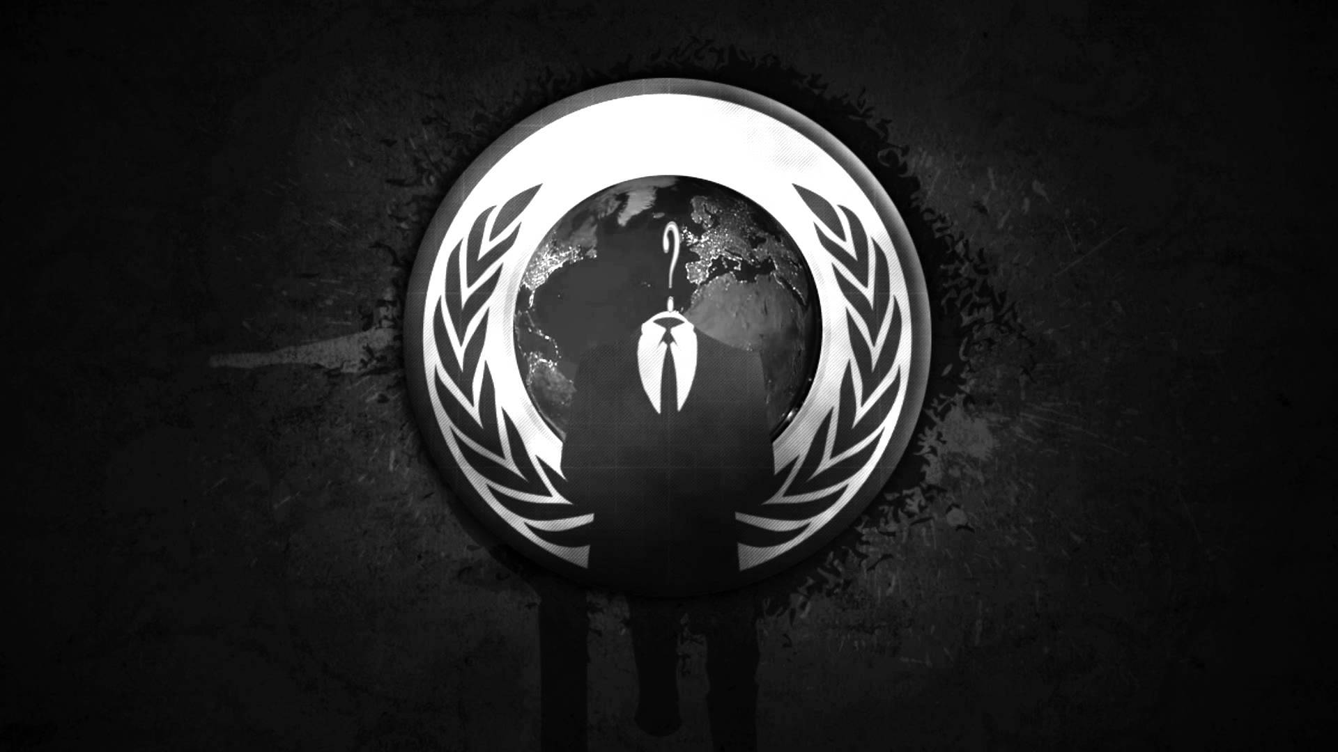 無名的白色地球 壁紙 — 一個穿著西裝的男人的鮮明黑白剪影，站在一個發光的圓形標誌前，標誌上有地球和月桂花環，背景是紋理黑暗的牆壁。