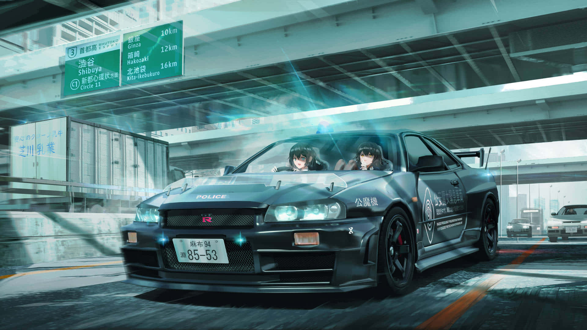 無敵動力——動漫賽車 壁紙 — 兩個動漫女孩駕駛黑色警用日產Skyline GT-R穿過一條帶有發光藍色燈光的未來城市隧道。