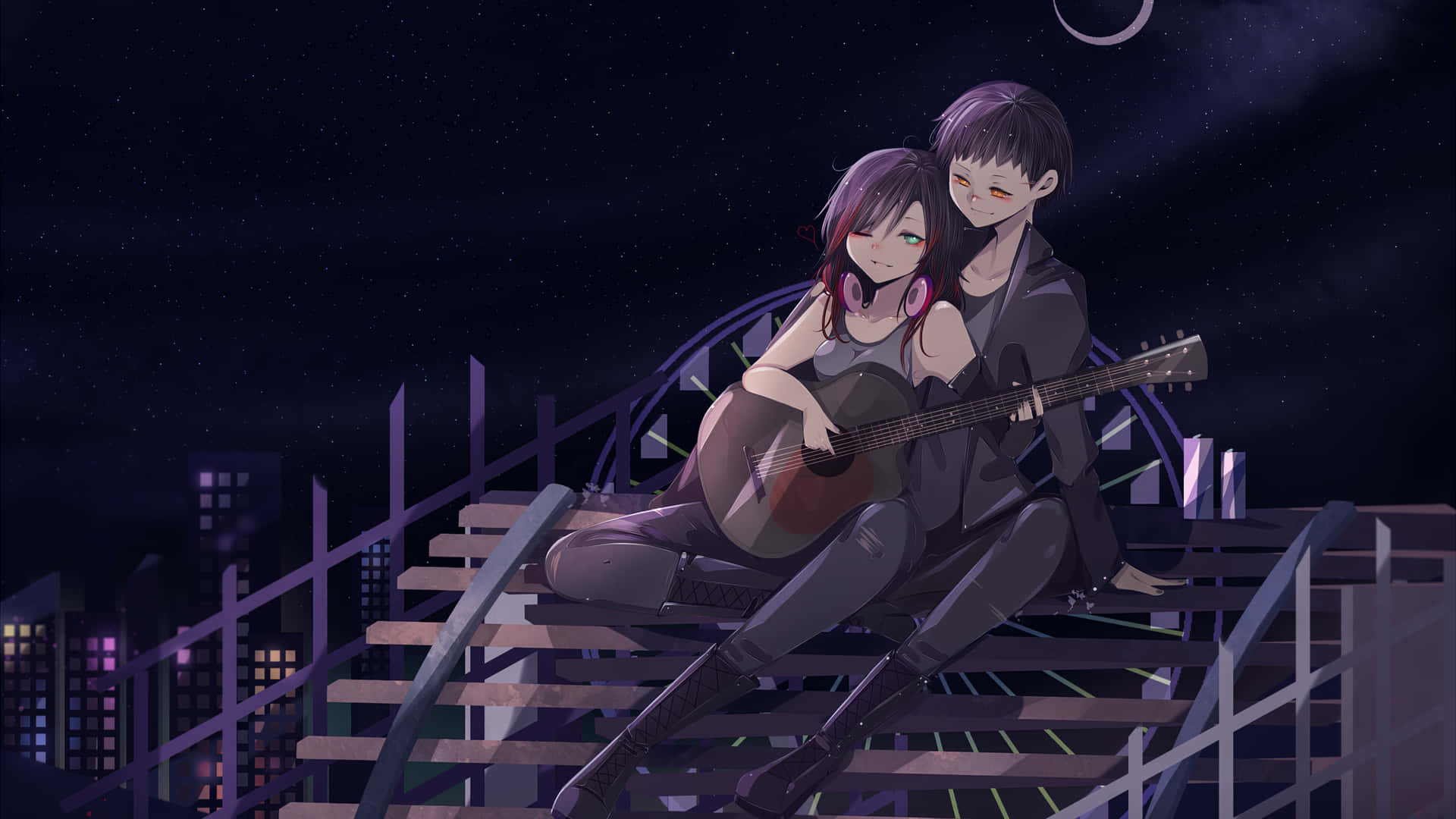 兩個動漫角色在夜晚的屋頂上依偎，女孩在星空下彈結他。