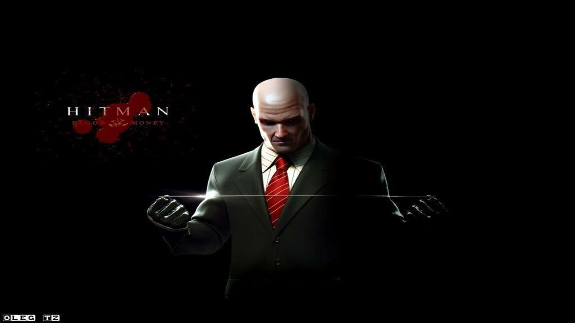 特工47與纖維繩《Hitman 2》背景 壁紙 — 一個光頭男子穿著深色西裝和紅色領帶，站在黑色背景前，雙手發光，並有血跡斑斑的標誌。