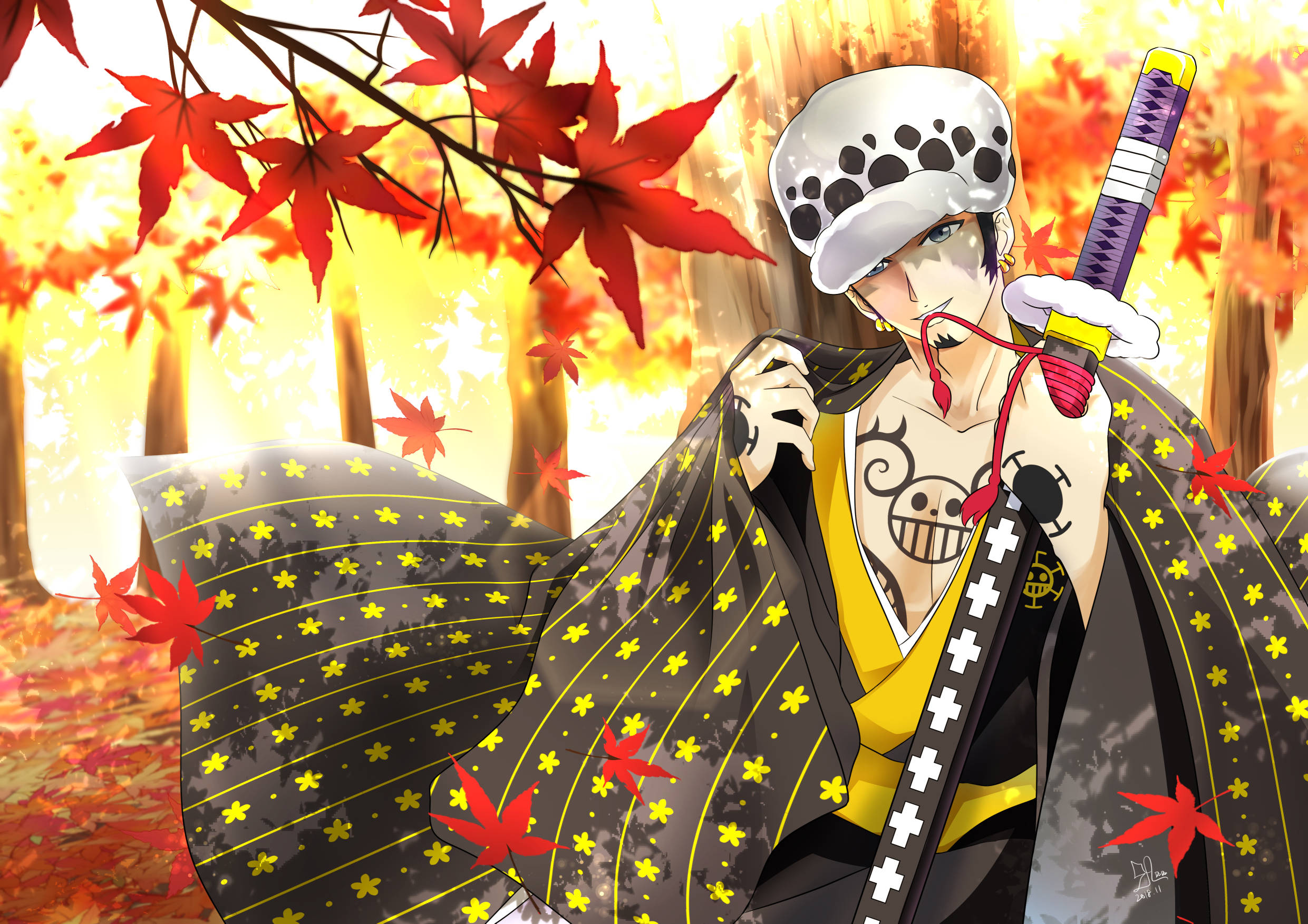 特拉法爾加·羅《海賊王》秋季和服風數位藝術 壁紙 — 動漫角色特拉法爾加·羅站在充滿活力的秋日森林中，紅色的楓葉在他周圍旋轉。
