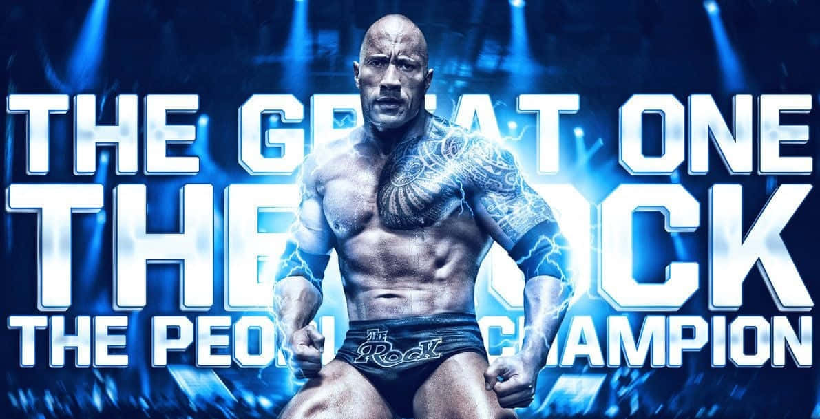 狄維·莊遜 桌布 壁紙 — 狄維·莊遜以「The Rock」身份強勢站立於藍色燈光照射的競技場中，伴隨閃電效果及粗體文字宣告他的摔角傳奇。