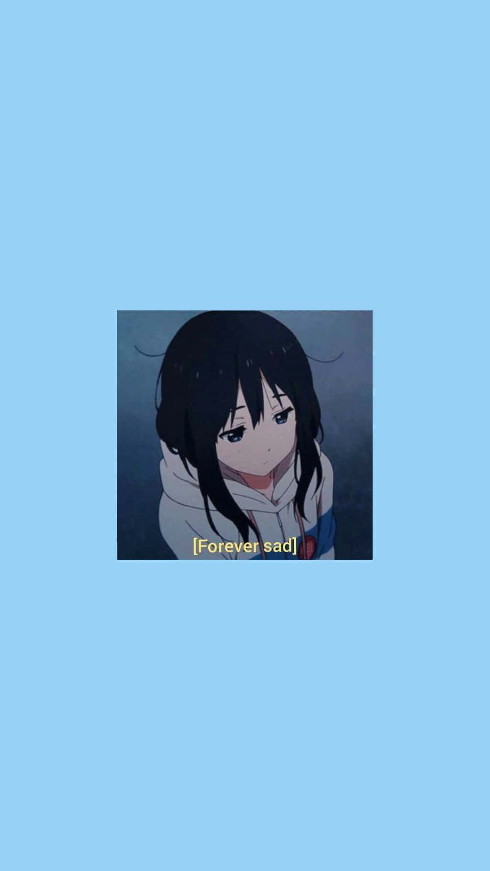 《玉子市場》玉子Kitashirakawa唯美卡通肖像壁紙 壁紙 — 一個悲傷的動漫女孩，黑髮，穿著白色連帽衫，在深藍色背景下低頭。