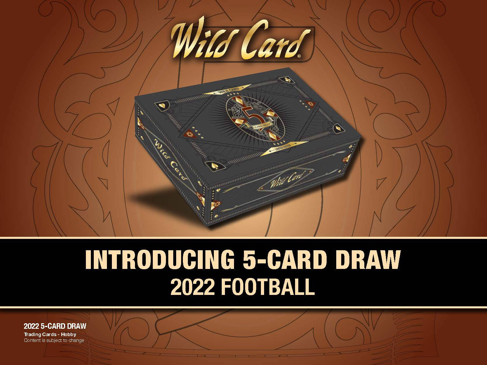 Wild Card 2022 年足球交易卡盒，在棕色圖案背景上帶有金色點綴。