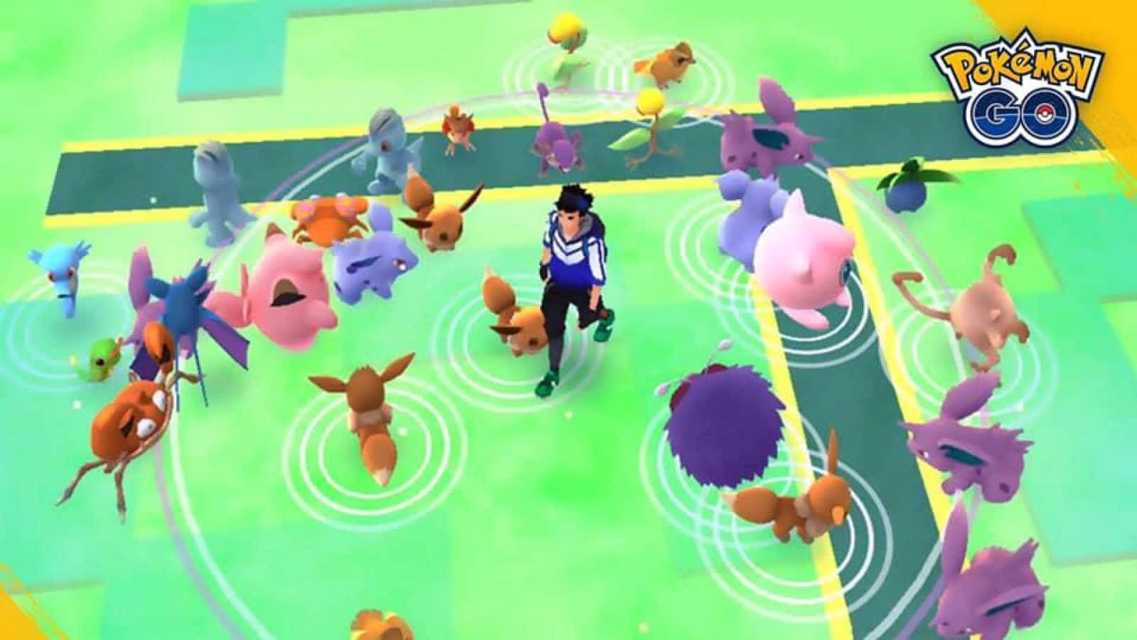 Pokemon Virtual World 桌布 壁紙 — 玩家站在 Pokémon GO 中一個明亮的綠色擴增實境戰場上，被眾多色彩繽紛的寶可夢包圍。