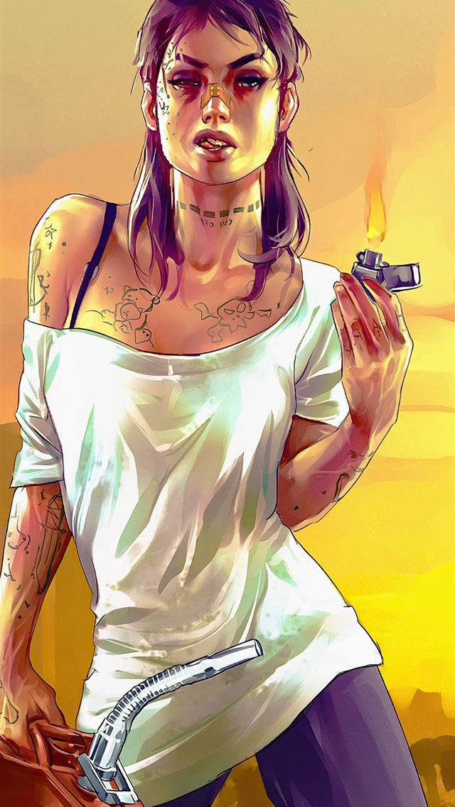 金色場景中，有紋身的女性拿著點燃的打火機和一把槍。