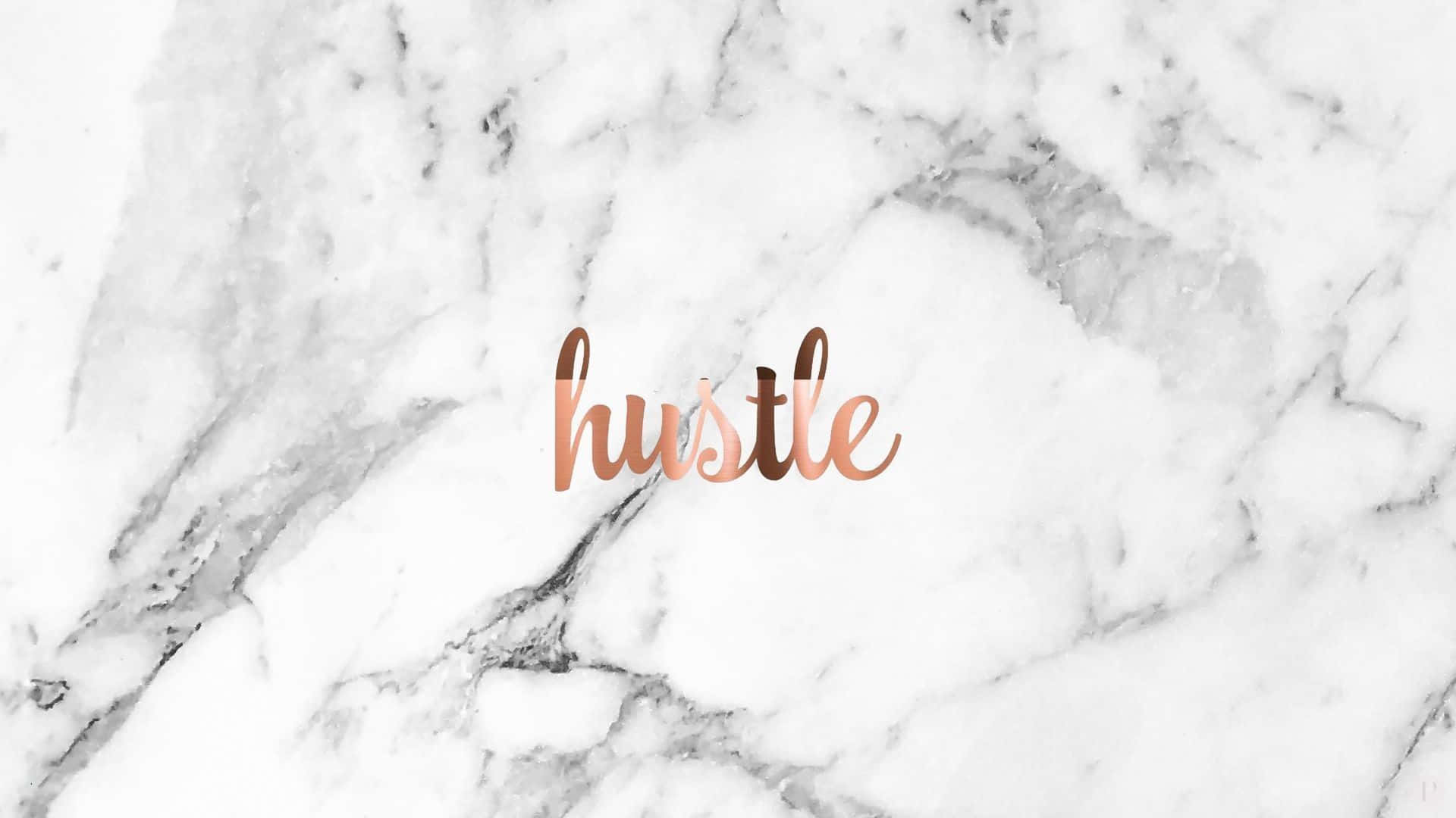 灰色美學 桌布 壁紙 — 玫瑰金色草書字體嘅「hustle」字樣，放喺白色同灰色雲石背景上。