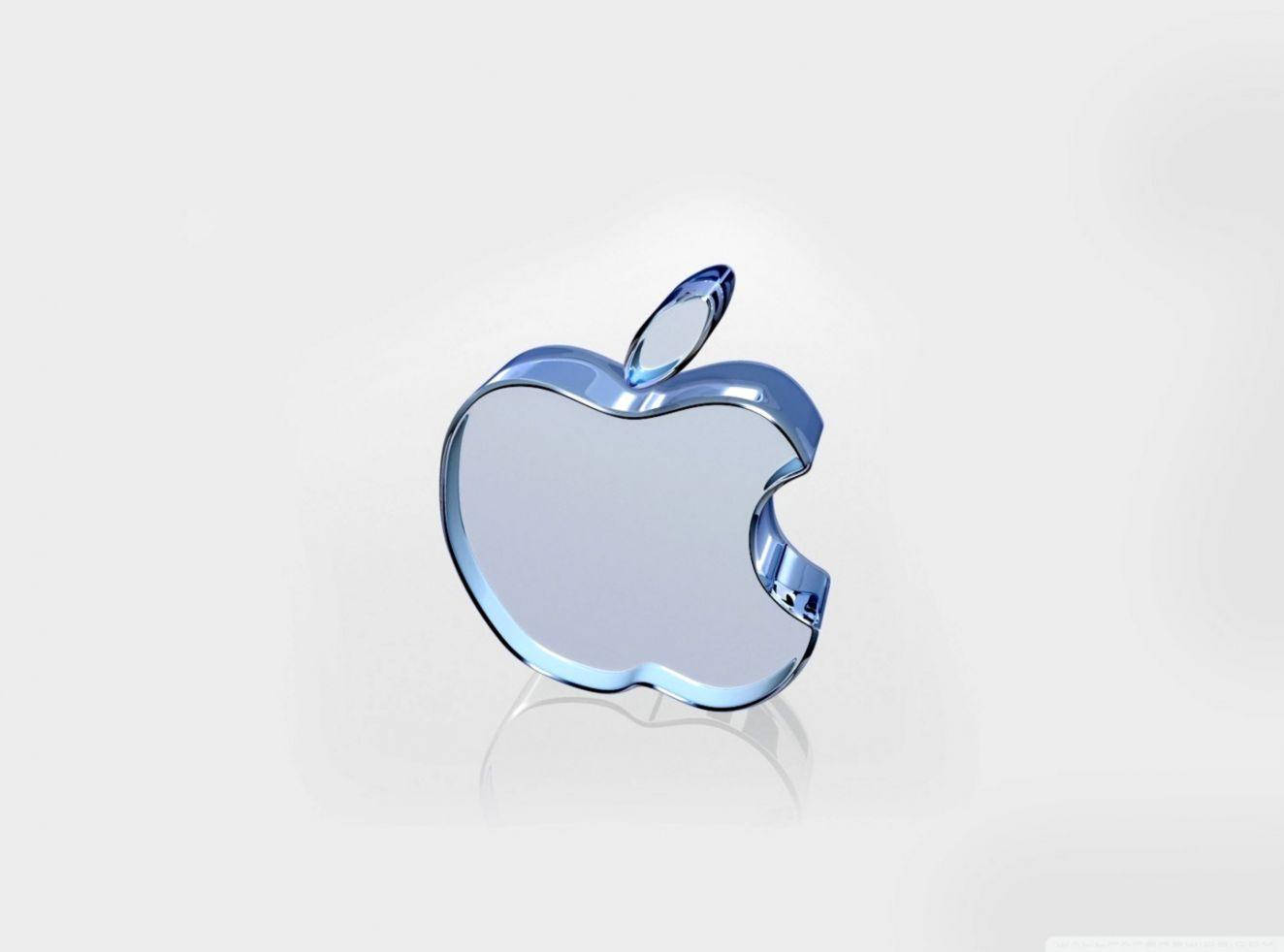 藍色玻璃 Apple 標誌在白色背景上的倒影