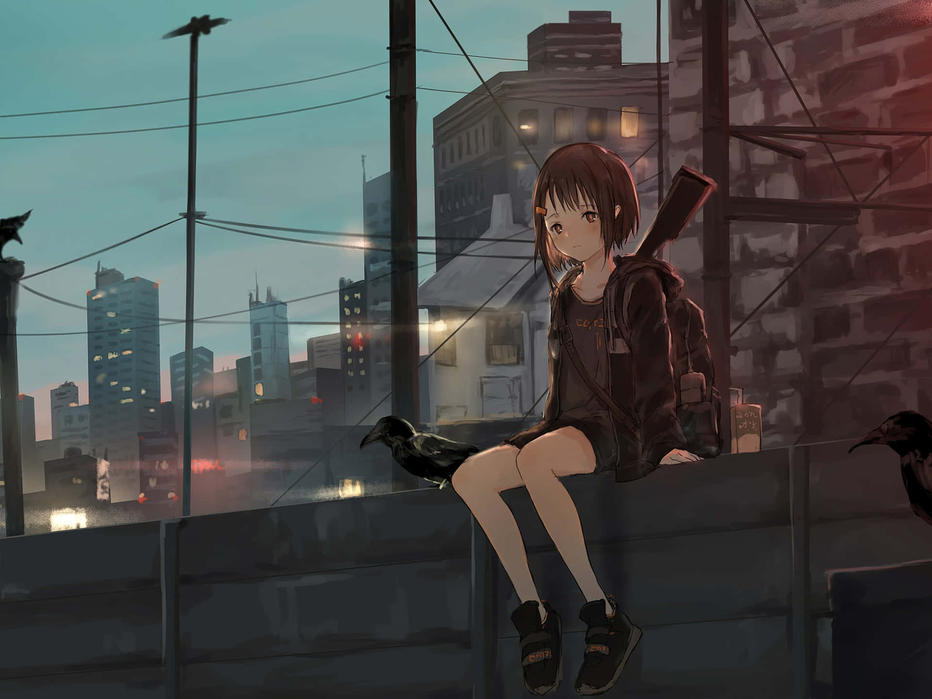 動漫女孩坐在屋頂上與烏鴉在黃昏
