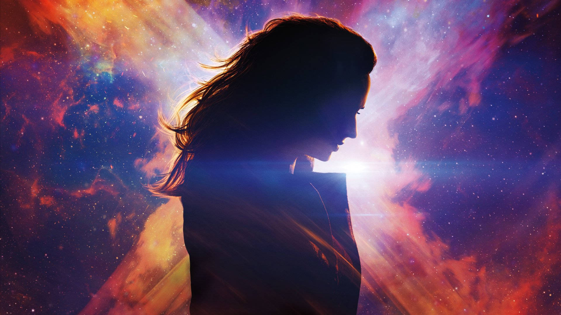 琴·格雷剪影 壁紙 — 一個女人的剪影凝視著一個充滿活力的宇宙星雲，散發著火熱的橙色和深紫色色調。