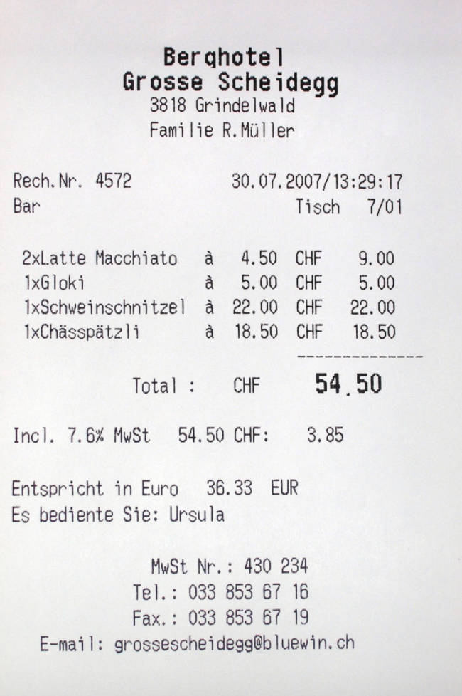 瑞士 Berghotel Grosse Scheidegg 餐廳收據 壁紙 — 來自 Berghotel Grosse Scheidegg 的打印酒店收據特寫，列出飲品和食品項目，總費用為瑞士法郎。