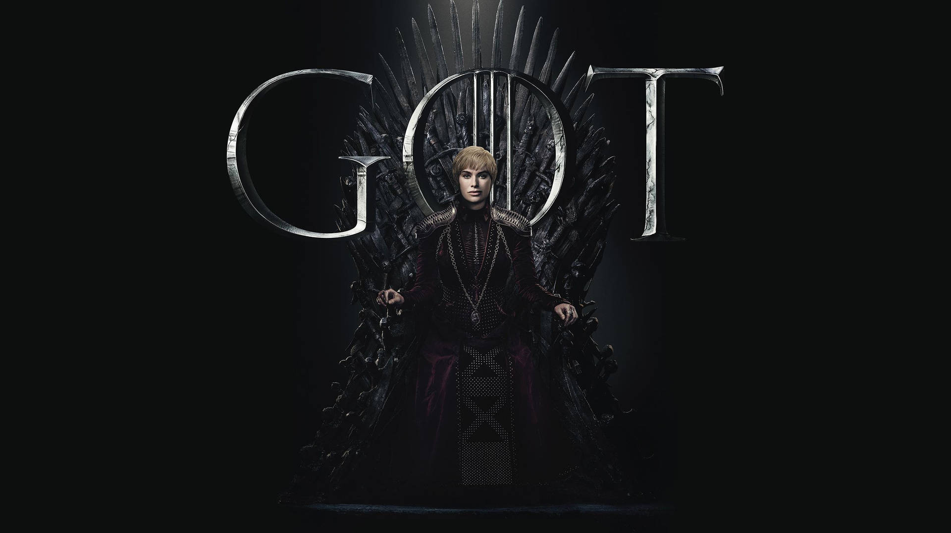 一位身穿深色皇室服裝的人坐在鐵王座上，背後有「GOT」字母。
