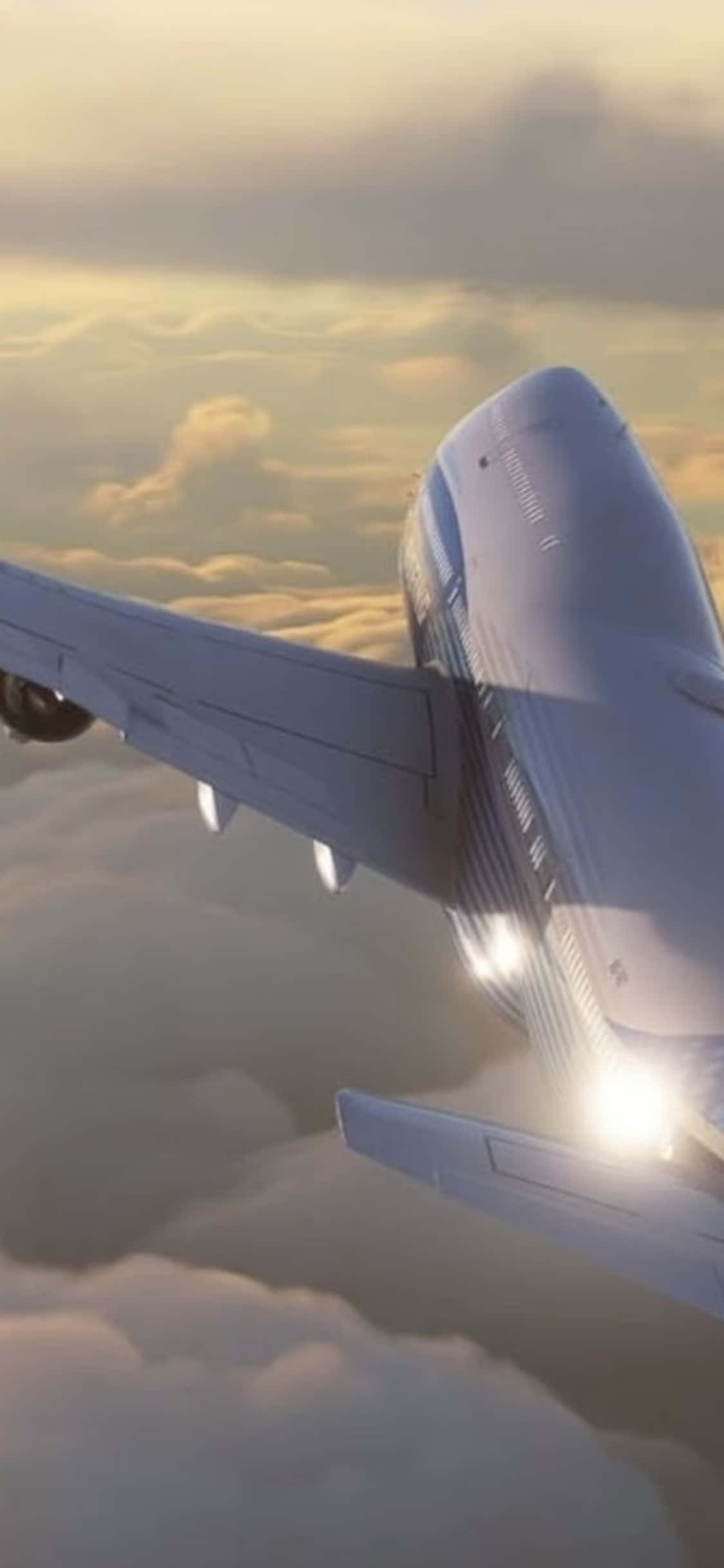 用 iPhone XS 和 Microsoft Flight Simulator 一起翱翔天際 壁紙 — 一架大型飛機在沐浴在金色日落光芒中的蓬鬆雲層上方翱翔，引擎燈閃爍發光。