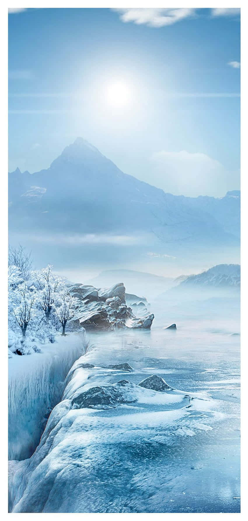 在明媚陽光下，冰凍瀑布和白雪覆蓋的山脈。