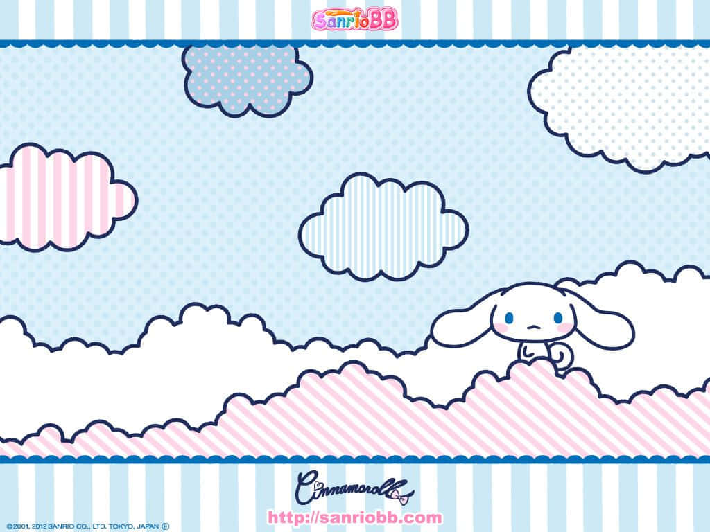Cinnamoroll 卡通角色坐在藍天中的粉紅色雲朵上，帶有圖案雲。