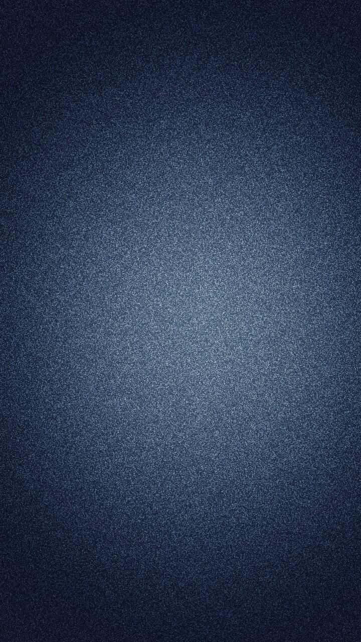 靜態gif 桌布 壁紙 — 由深海軍藍漸變至淺藍色的平滑漸變，帶有細微的顆粒紋理。