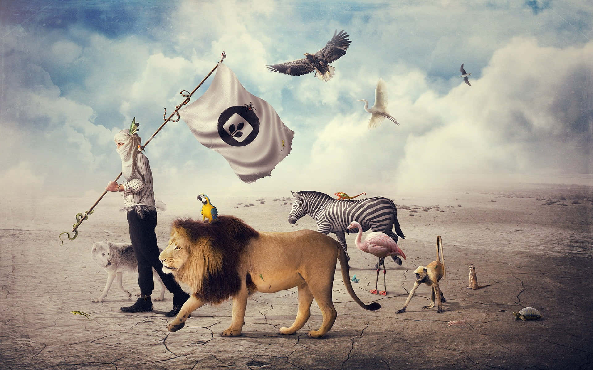 一個戴面具的人物在多雲的天空下，帶領一群異國動物穿過龜裂的沙漠。