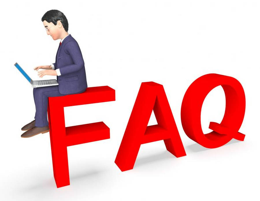 男子坐在問題上 壁紙 — 一個3D渲染的商人坐在巨大的紅色FAQ字母上，在白色背景前用筆記本電腦打字。