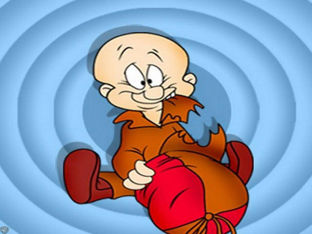 瘋狂的Elmer Fudd 壁紙 — 一個光頭卡通角色穿著橙色和紅色衣服，在藍色漩渦背景上頑皮地微笑。
