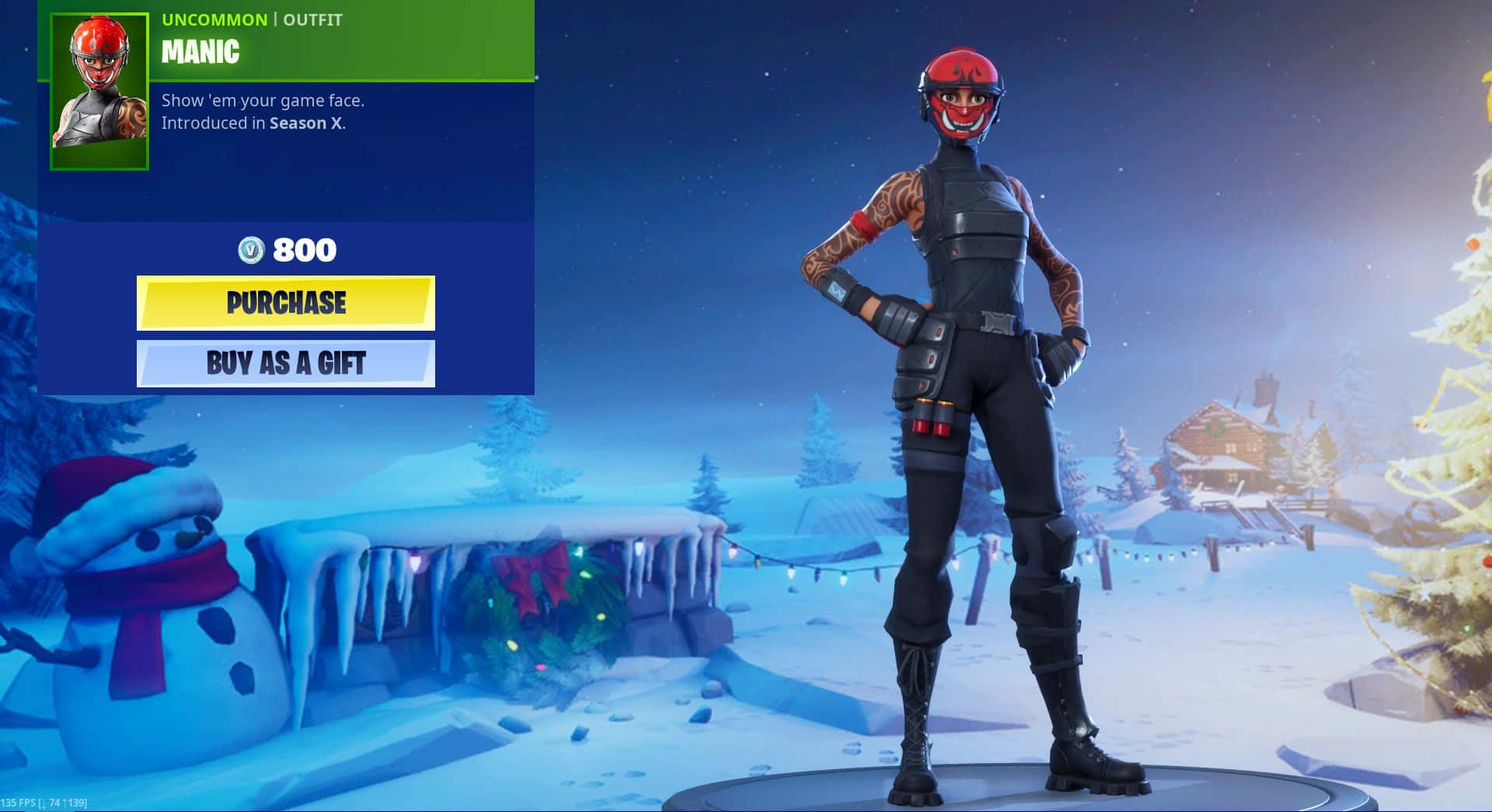 穿著冬季服裝的 Fortnite 角色站在雪人和樹附近。