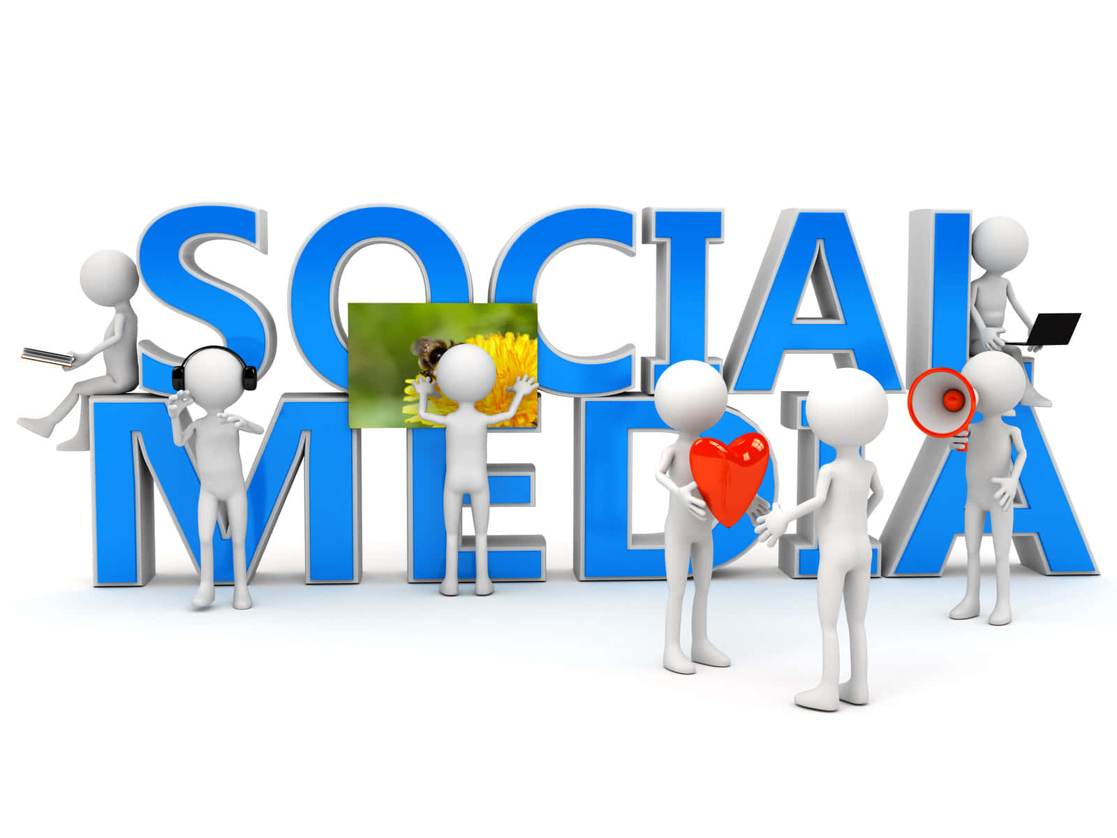 Social Media Icons 桌布 壁紙 — 白色3D人物與大型藍色「SOCIAL MEDIA」字母互動，手持裝置、心形和擴音器。