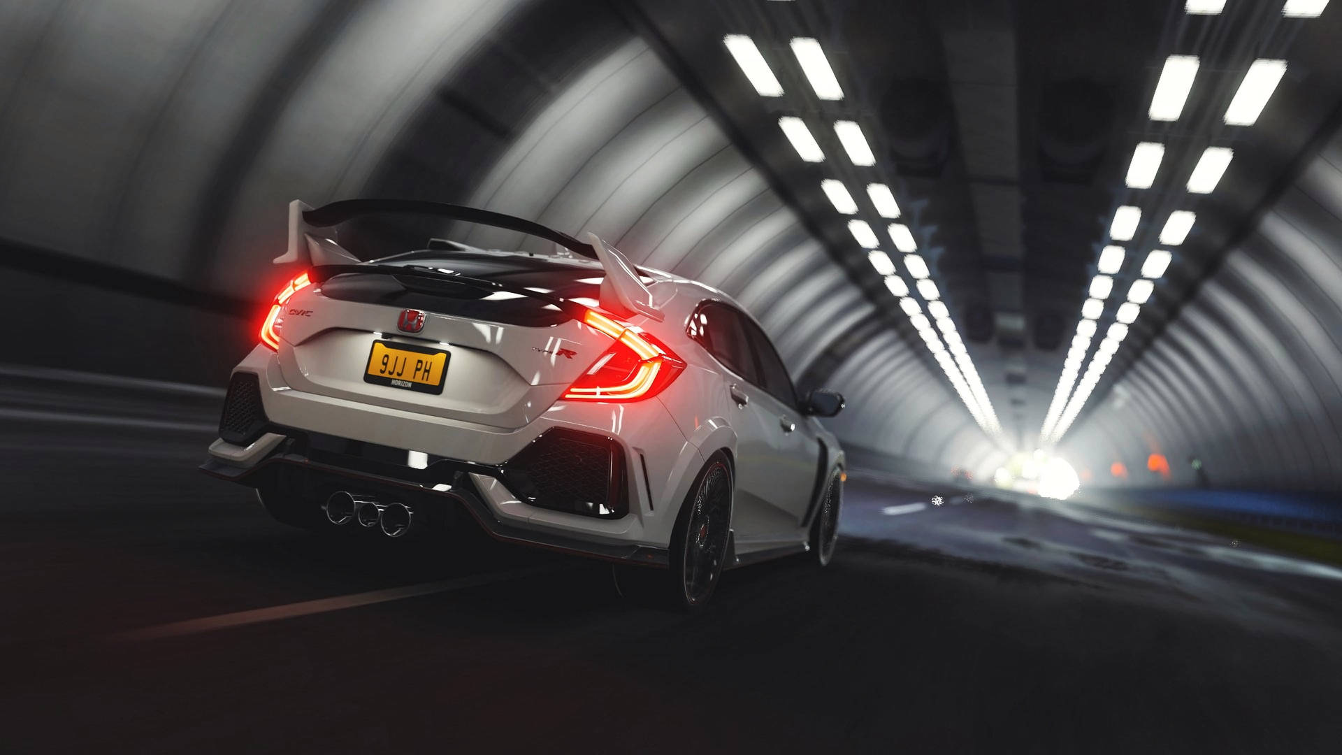 白色本田Civic Type R在夜間燈光隧道中疾馳。