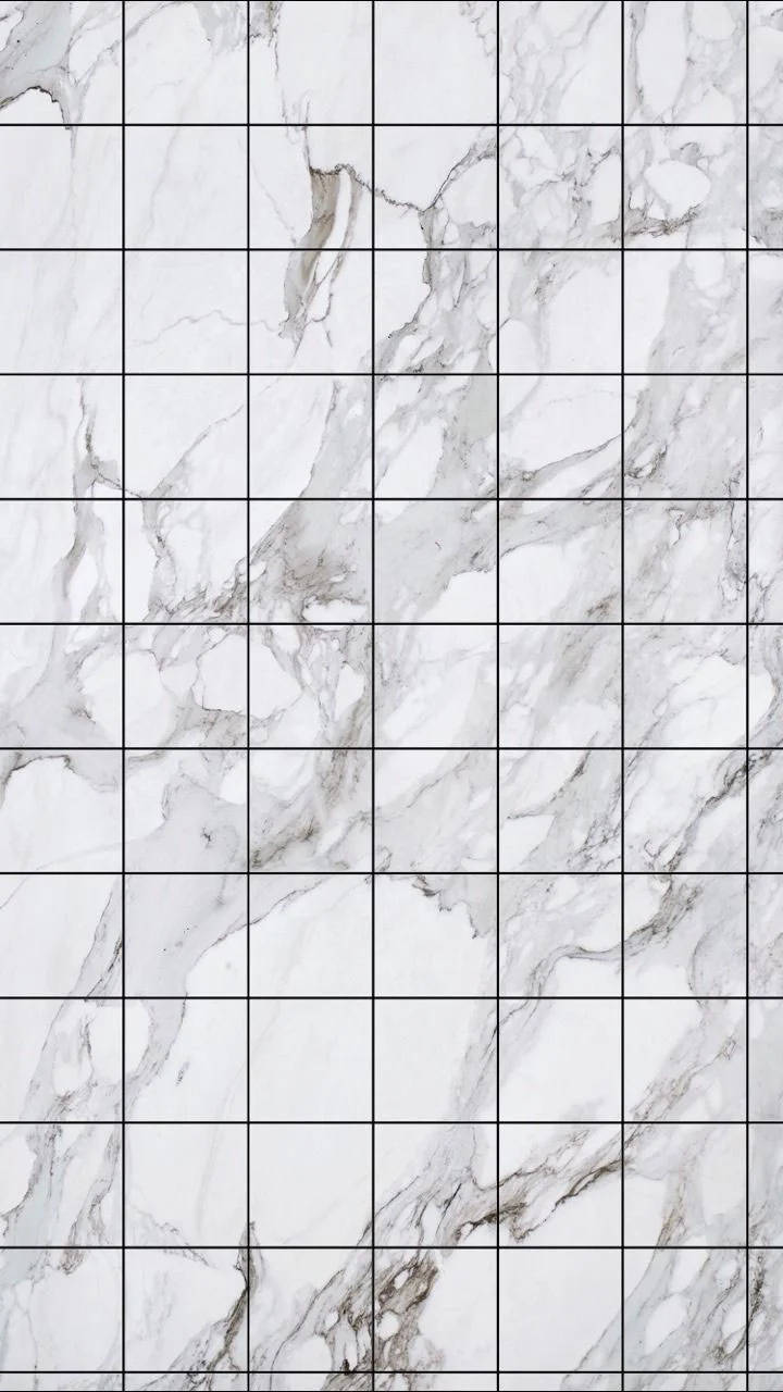 Grid Aesthetic 桌布 壁紙 — 白色大理石瓷磚帶有灰色紋理，以黑色填縫線排列成網格圖案。