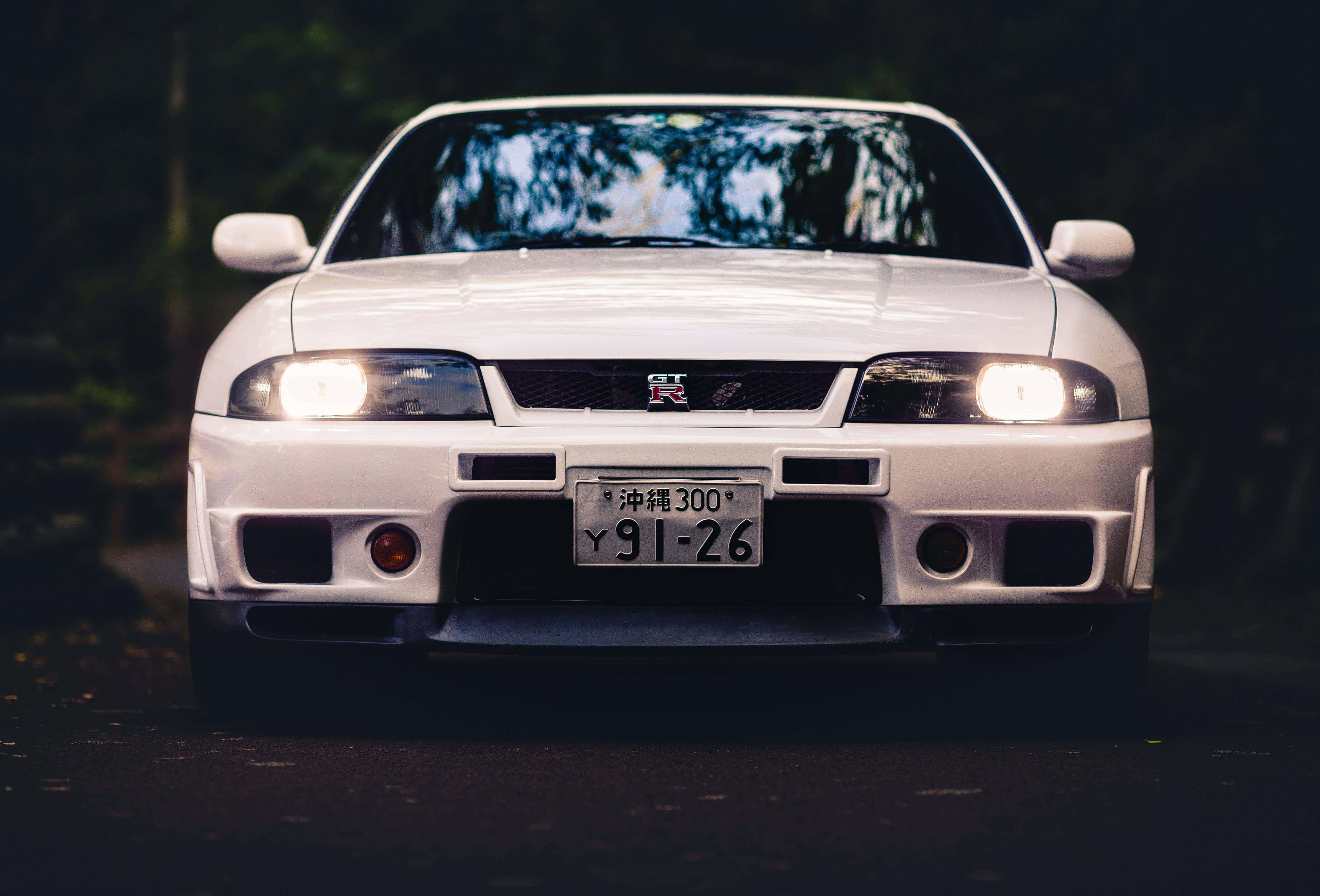 白色日產R33 GTR靚車 壁紙