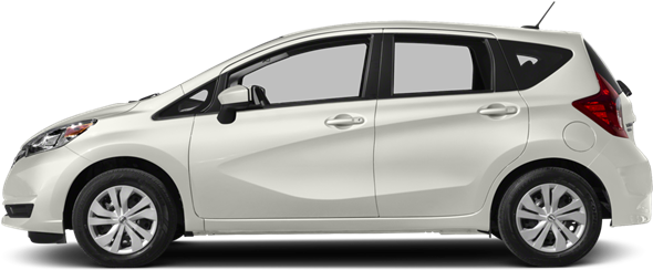 白色日產緊湊型掀背車側面視圖 壁紙 — 一輛時尚的白色緊湊型掀背車在透明背景上以側面輪廓顯示。