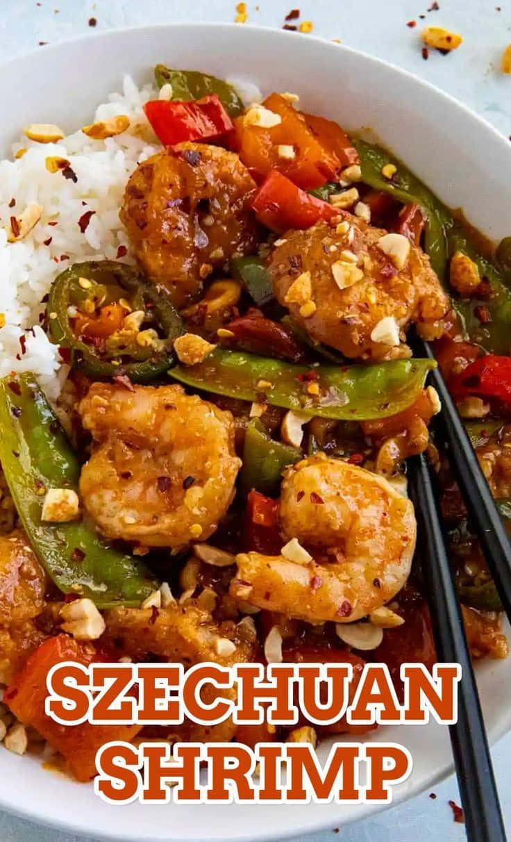 Szechuan Sauce 桌布 壁紙 — 白色碗中白飯上嘅四川蝦仁炒花生同燈籠椒嘅特寫。