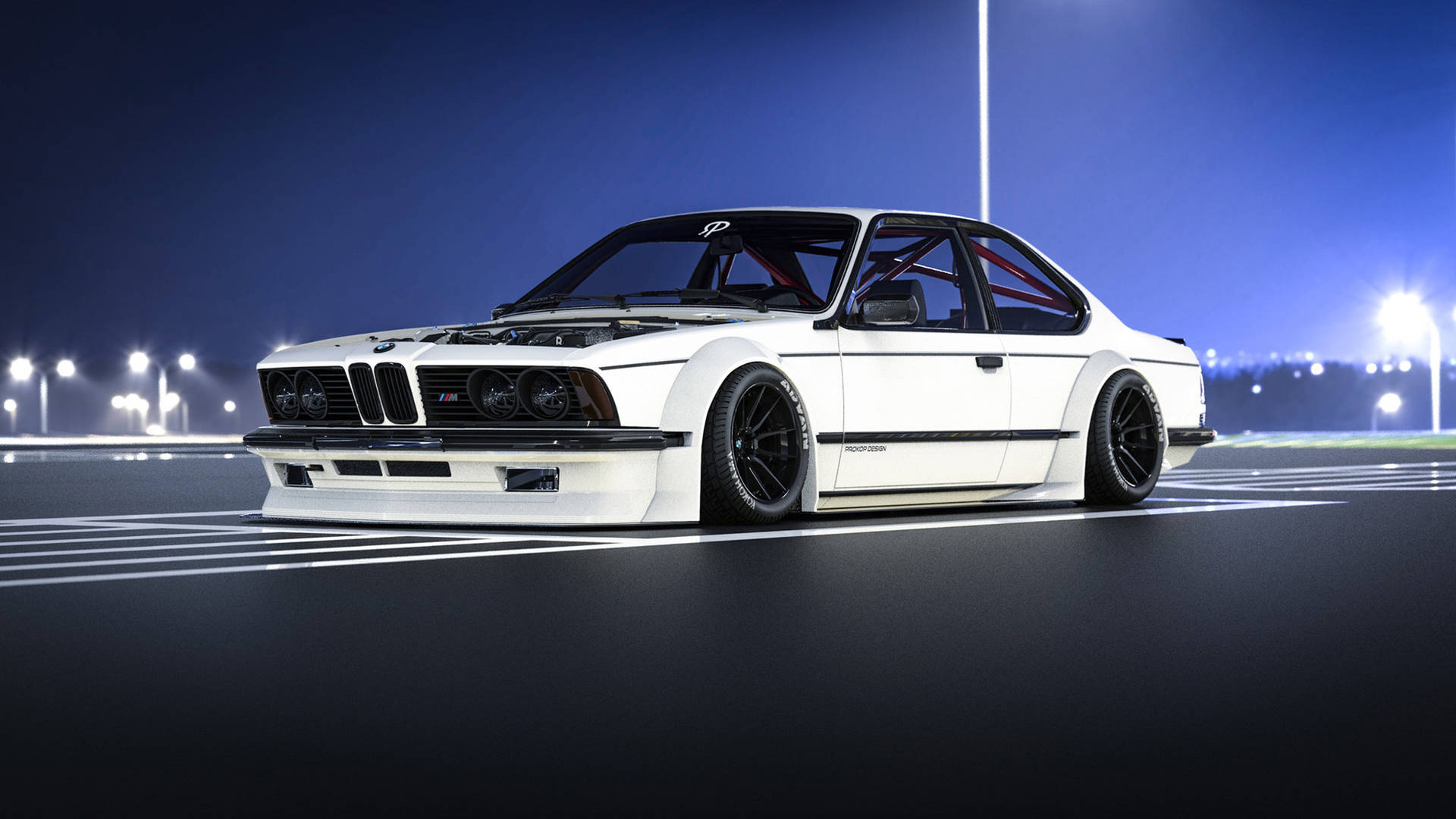 夜晚黑暗賽道上，在明亮燈光下的白色BMW E30 M3賽車。