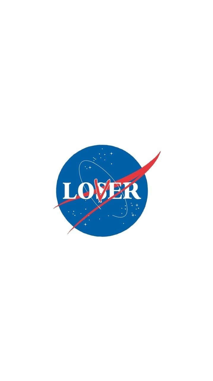 藍色圓形標誌，帶有 'LOVER' 文字和紅色旋風，白色背景。